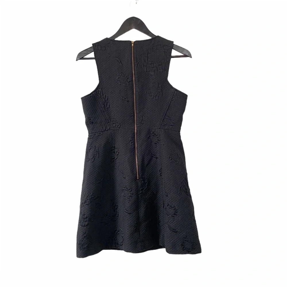 French Connection Black Textured Sheath Dress - Picture 5 of 8
